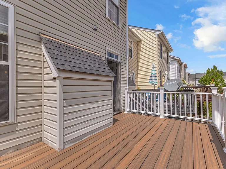 5937 Kirkcaldy Ln — Photo 23