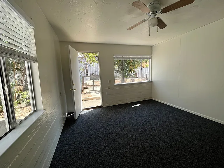 4154 Vista Grande Dr — Photo 4