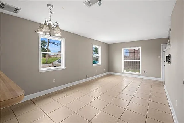 2 bed, 1.5 bath, 1280 sqft, $1,300 — Photo 4
