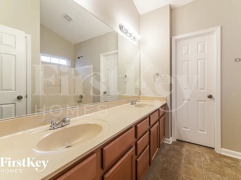 276 Weatherstone Pointe Dr — Photo 9
