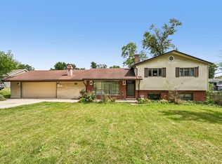 2N435 Pleasant Ave, Glen Ellyn, IL 60137