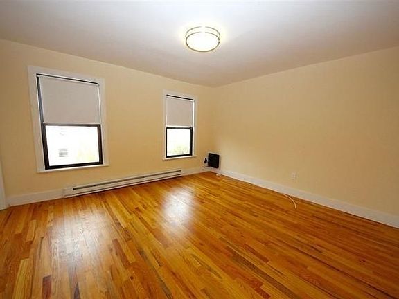 3rd image of 361 2nd St Floor 3
