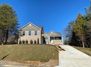 105 Amohi Way, Tellico Plns, TN 37774