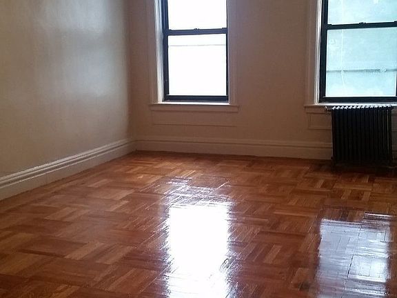 2nd image of 210 W 262nd St APT 4I