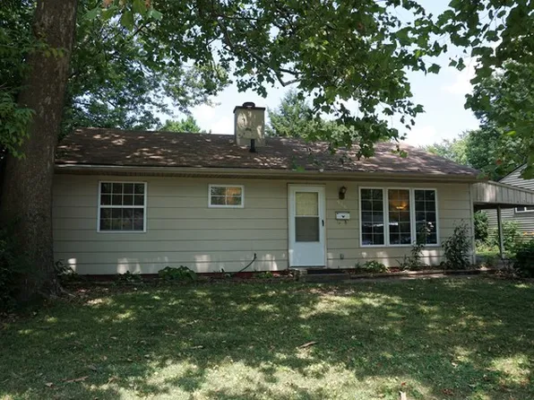 906 E Pennsylvania Ave, Urbana, IL 61801