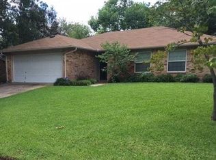 3621 Woodmoor Rd, Fort Worth, TX 76133