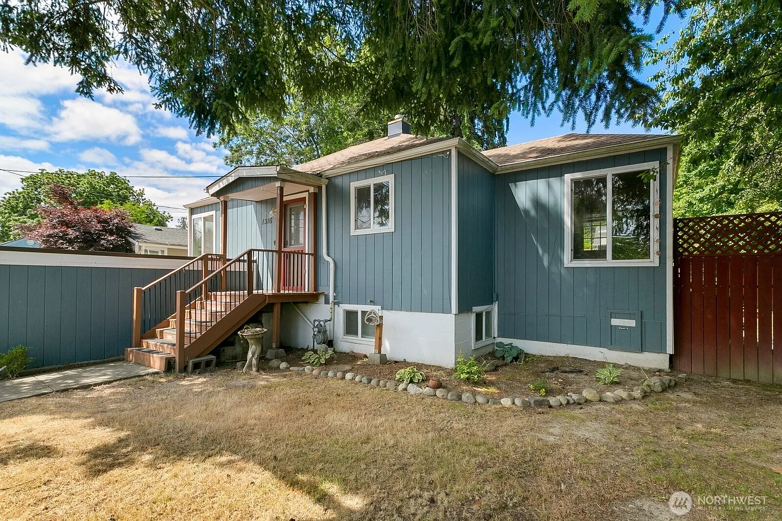 1316 West Avenue photo 1