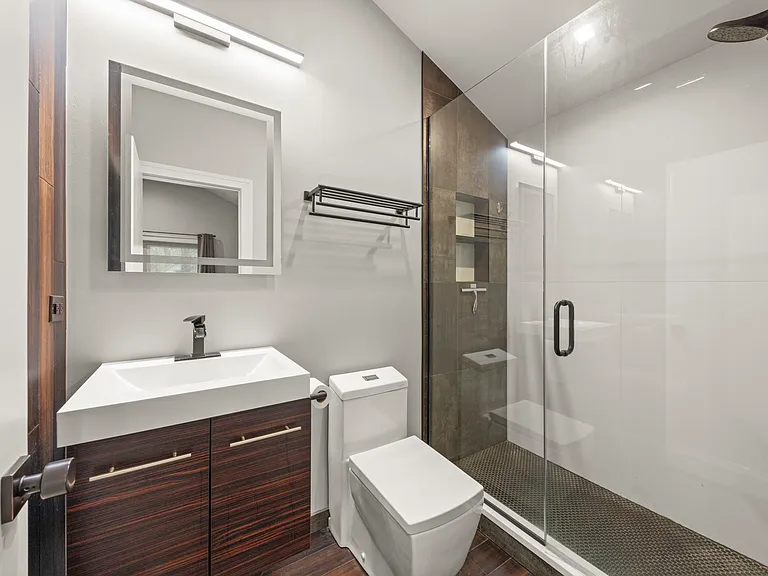8816 W 123rd St — Photo 31