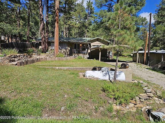 3rd image of 228 Fir Dr
