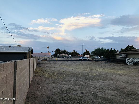 5th image of 7730 N 59th Ln