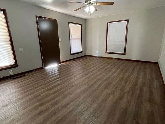 4th image of 2302 W Randolph Ave