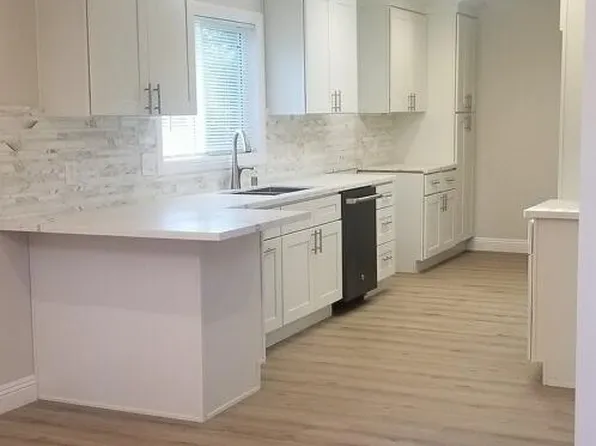 5707 Melvin Ave, Tarzana, CA 91356