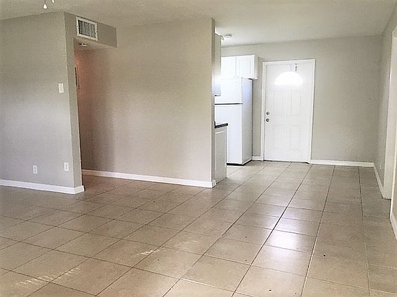 3rd image of 1405 NW 58th Ave