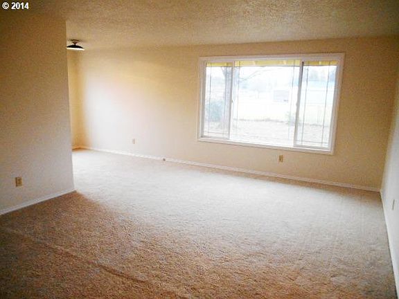 2nd image of 1219 NE 98th Ave