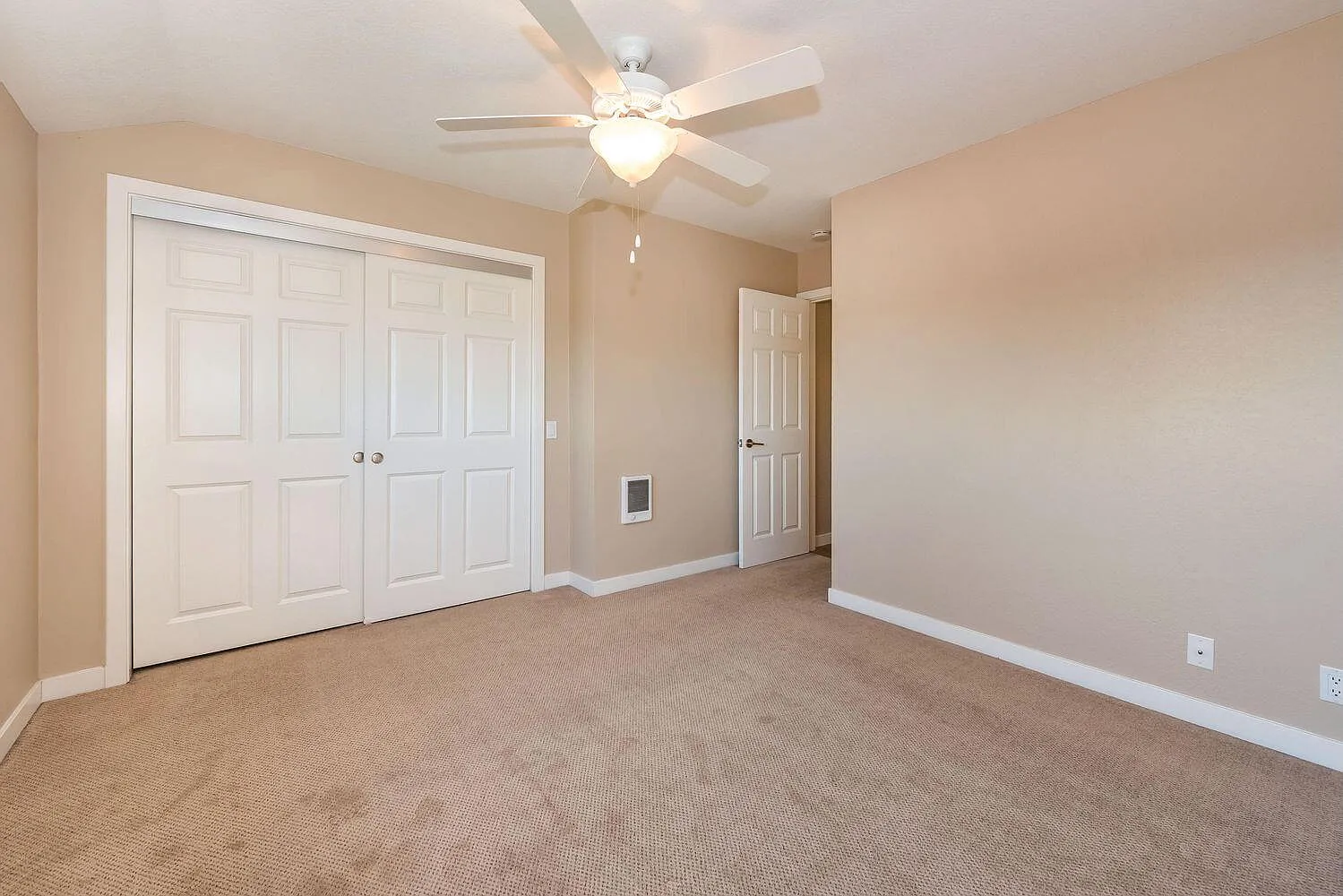 2 bed, 1.5 bath, $3,995 — Photo 4