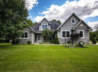 13790 Ranier Dr, Middlebury, IN 46540