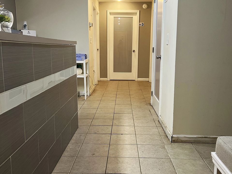1st image of 2216 Kimball St #6M