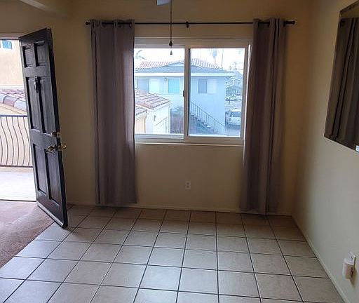4th image of 221 Detroit Ave #D