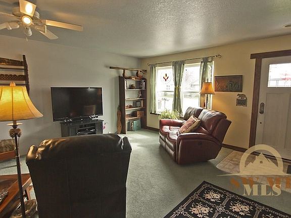 5th image of 915 Paisley Dr
