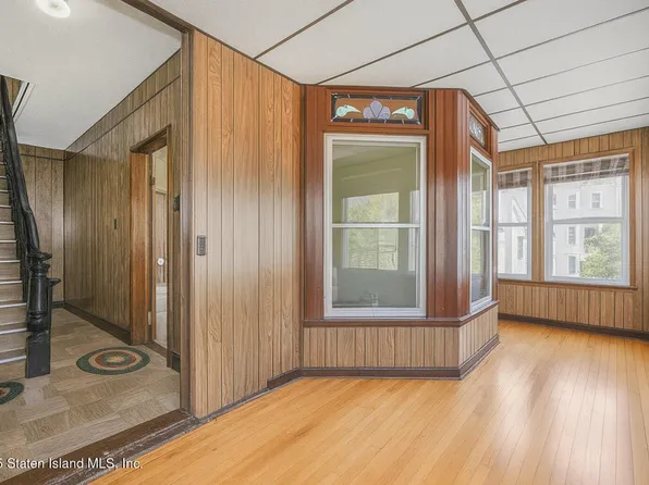 230 Fillmore Street image 3 of 37