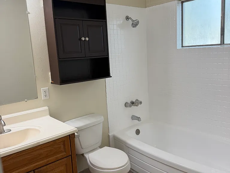 910 Eden Ct #910 — Photo 10