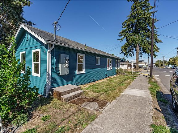 2nd image of 901 Pacific Avenue S