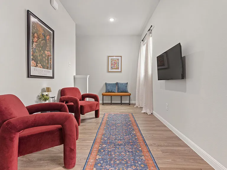 Building's Lounge