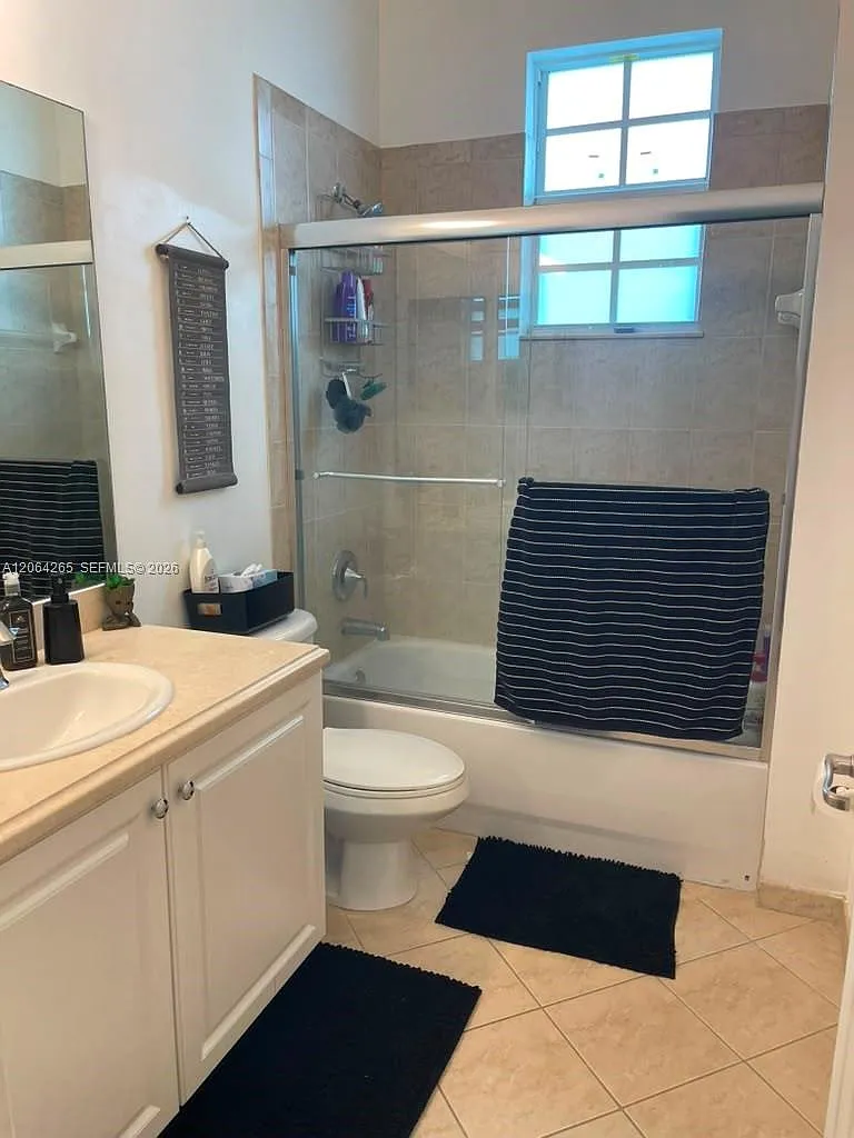 3 bed, 2.5 bath, 1539 sqft, $2,600 — Photo 4