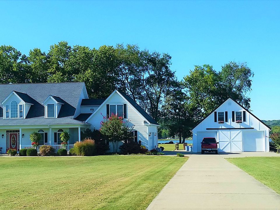 Amazing custom-built home