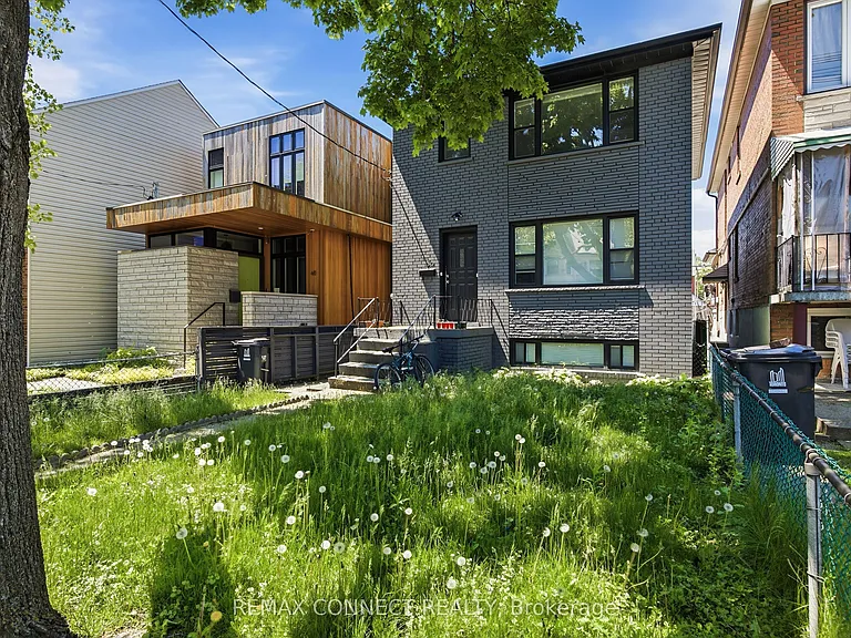 50 Palmerston Ave #LOWER — Photo 23