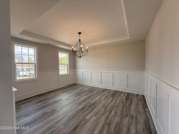 3rd image of 326 Crowville Street