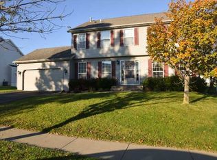 710 High Point Dr SW, Cedar Rapids, IA 52404