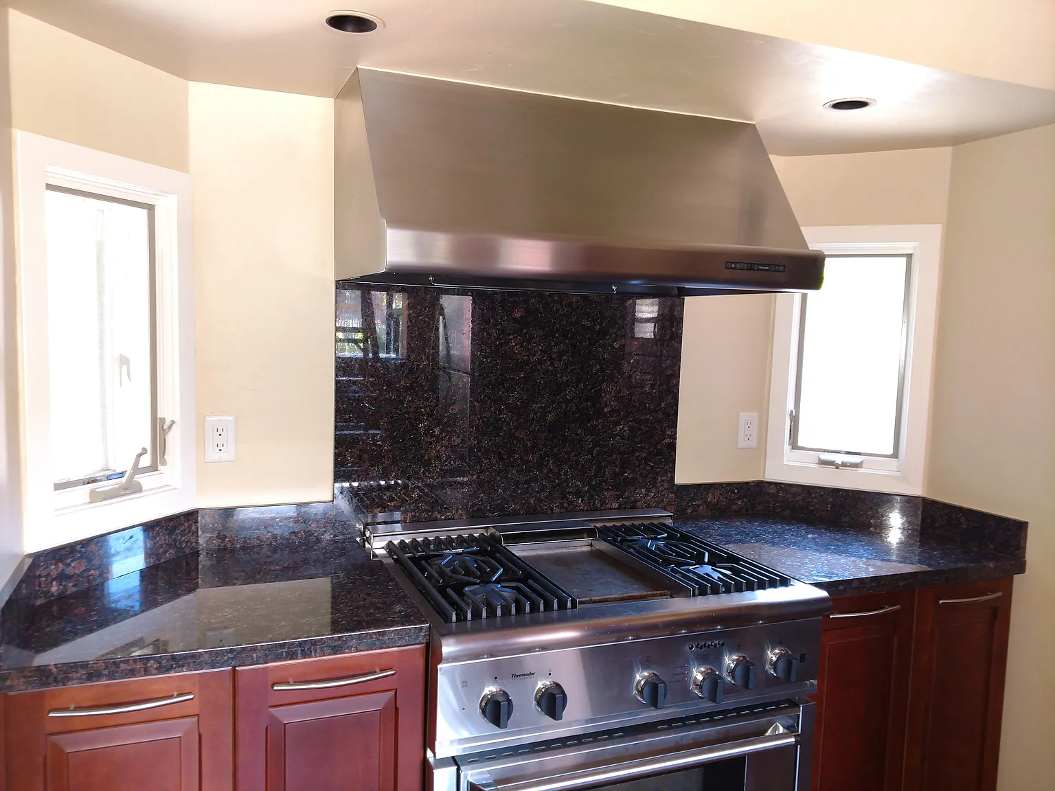 3 bed, $6,000 — Photo 4