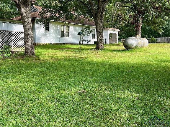 2nd image of 1667 County Road 3541