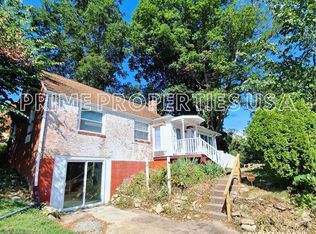 3319 Crestview Dr, North Versailles, PA 15137