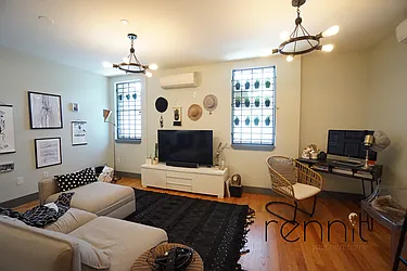 Rented by Rennit Inc.