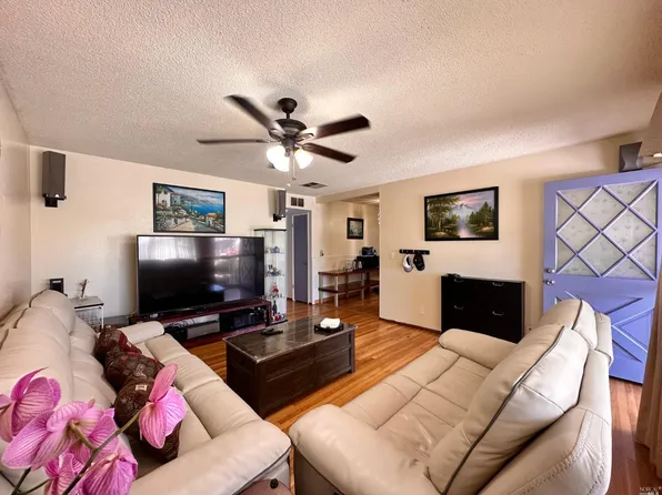 2259 Nottingham Dr, Fairfield, CA 94533