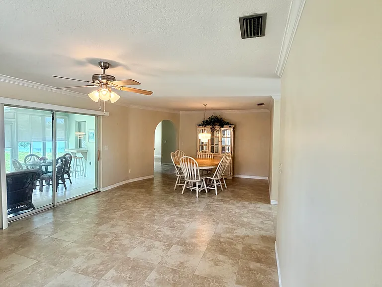 5647 Dalton Ct — Photo 4