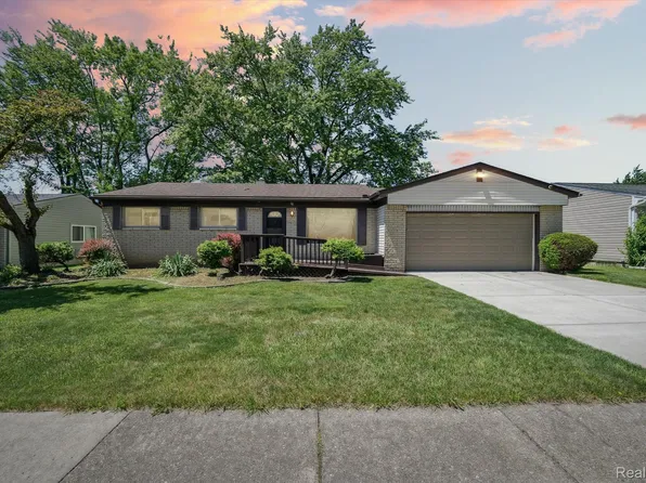 22145 Purdue Ave, Farmington Hills, MI 48336