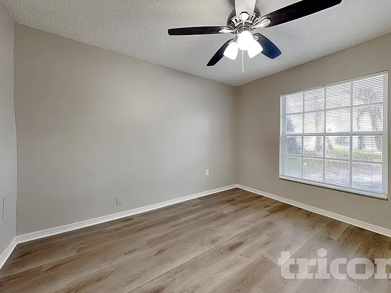 2415 Woody Trace Ln — Photo 18