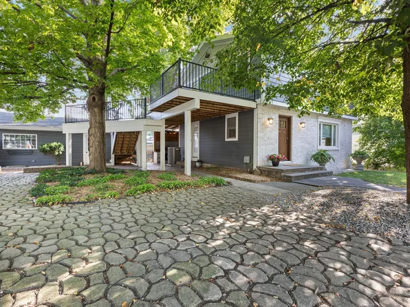 5420 NW 66th Ave, Johnston, IA 50131