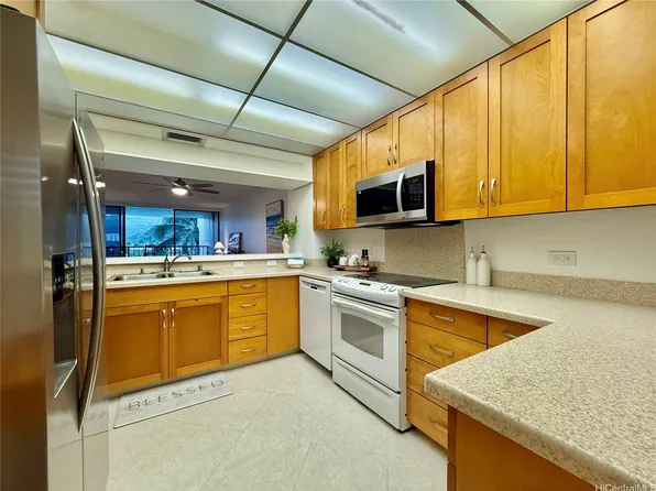 500 Lunalilo Home Rd APT 25B, Honolulu, HI 96825