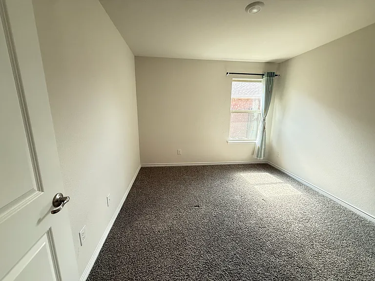 812 Honey Maple St — Photo 6