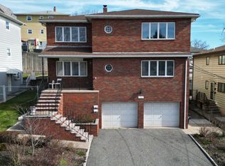 121 E Edsall Ave #2F, Palisades Park, NJ 07650
