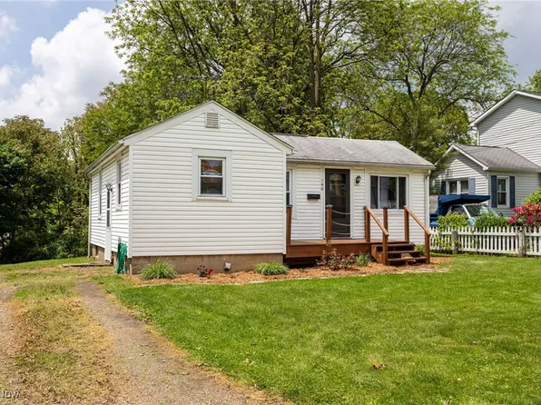 140 3rd St, Wadsworth, OH 44281