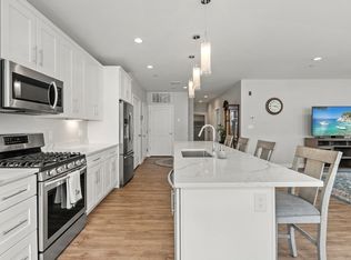 642 Main St Unit 301, Wakefield, MA 01880