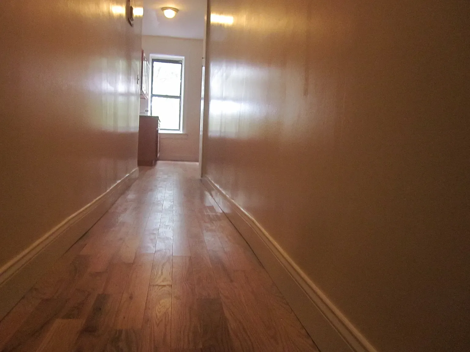 204 Ross Street — Photo 3
