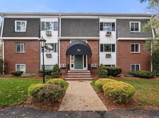 80 Walnut St UNIT 105, Canton, MA 02021