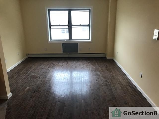 2nd image of 1424 Vyse Ave #2C