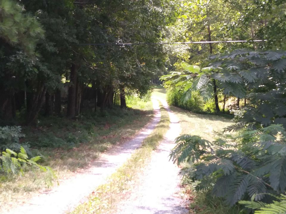 2nd image of 653 Houston Valley Rd